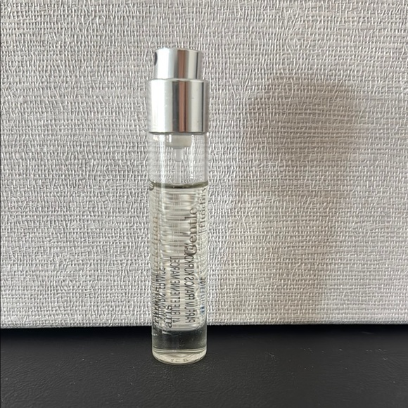 Maison Francis Kurkdjian- Gentle Fluidity Silver - Picture 2 of 3